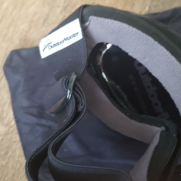 Snow goggles (two) - Picture 6 of 6